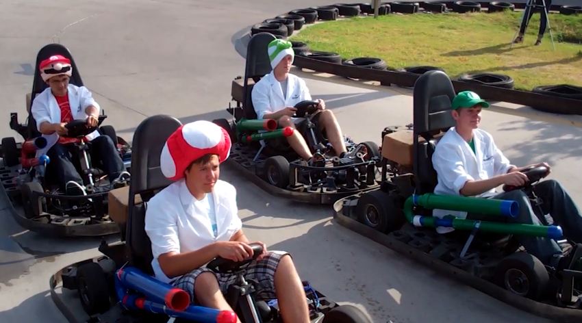 Les Karts robotique de l'équipe Waterloo Labs permettent de jouer à Mario Kart... en vrai !