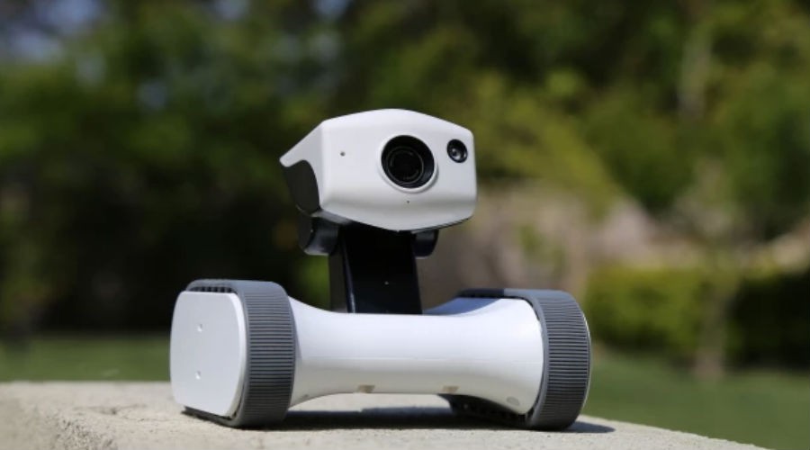 Riley, un petit robot de télépresence pour surveiller votre maison