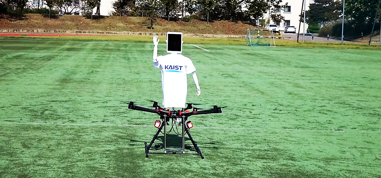 Robot Drone Man, un drone avatar !