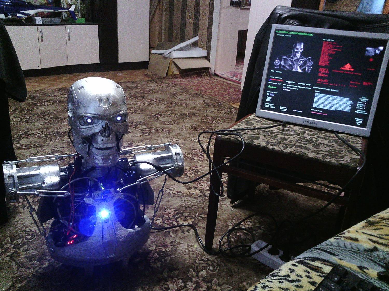 Какой из автономных роботов созданный французским изобретателем. Робот т 800. Т-800 Терминатор. Терминатор 3 t800.