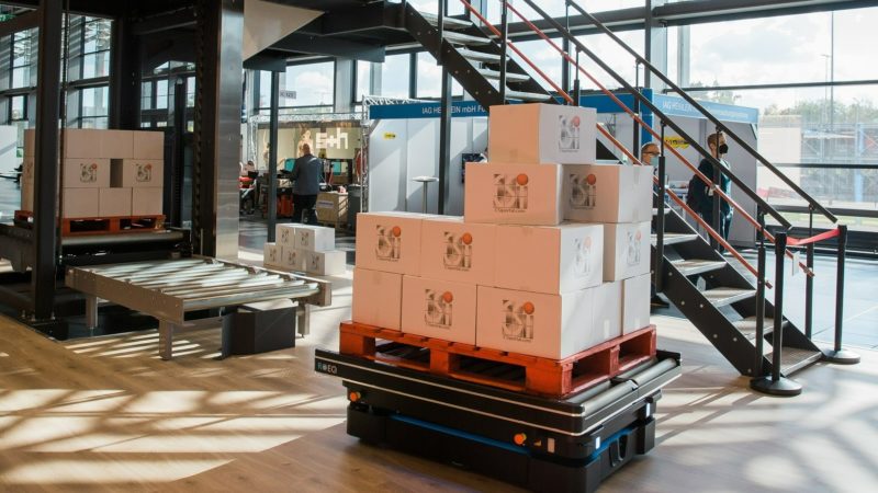 MiR fait alliance avec CSi palletising