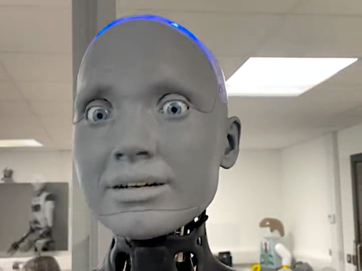 Le robot Ameca exprime ses émotions grâce à ChatGPT