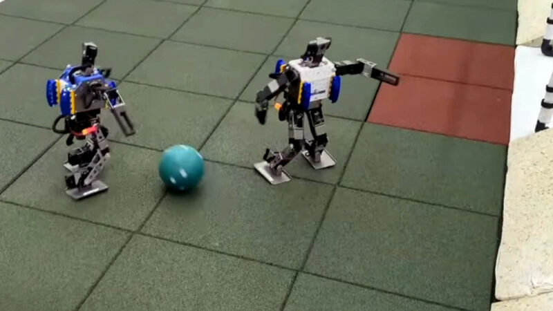 Le football, nouveau terrain de jeu des robots