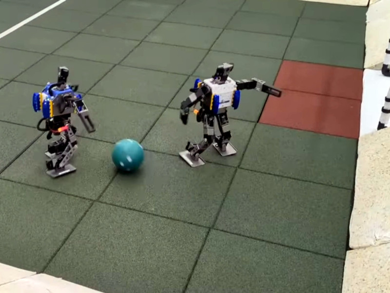 Le football, nouveau terrain de jeu des robots