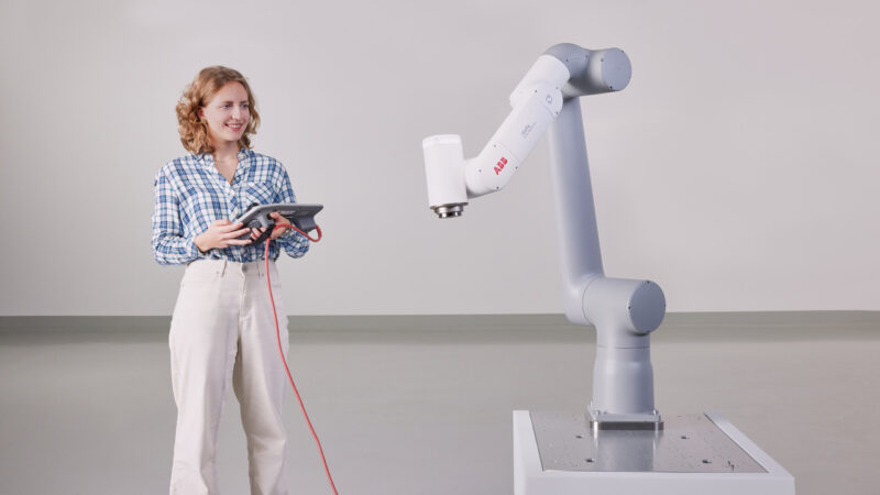 ABB dévoile de nouveaux cobots