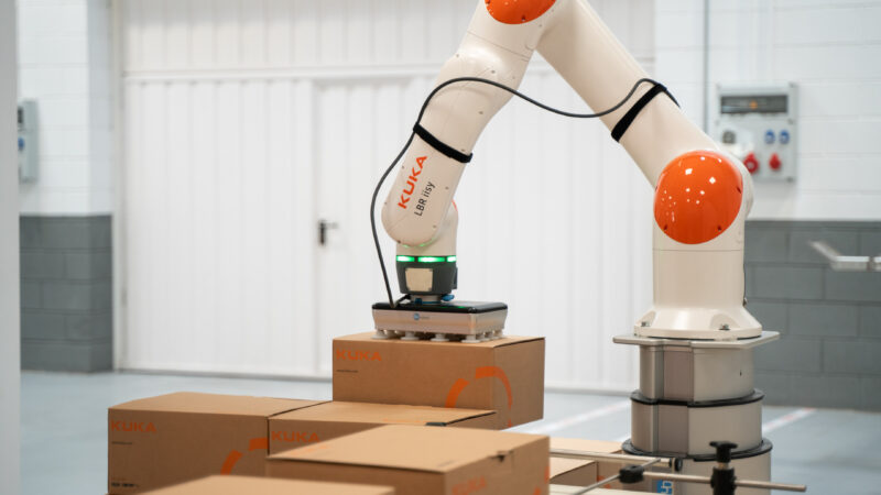 KUKA : des robots collaboratifs industriels accessibles à tous